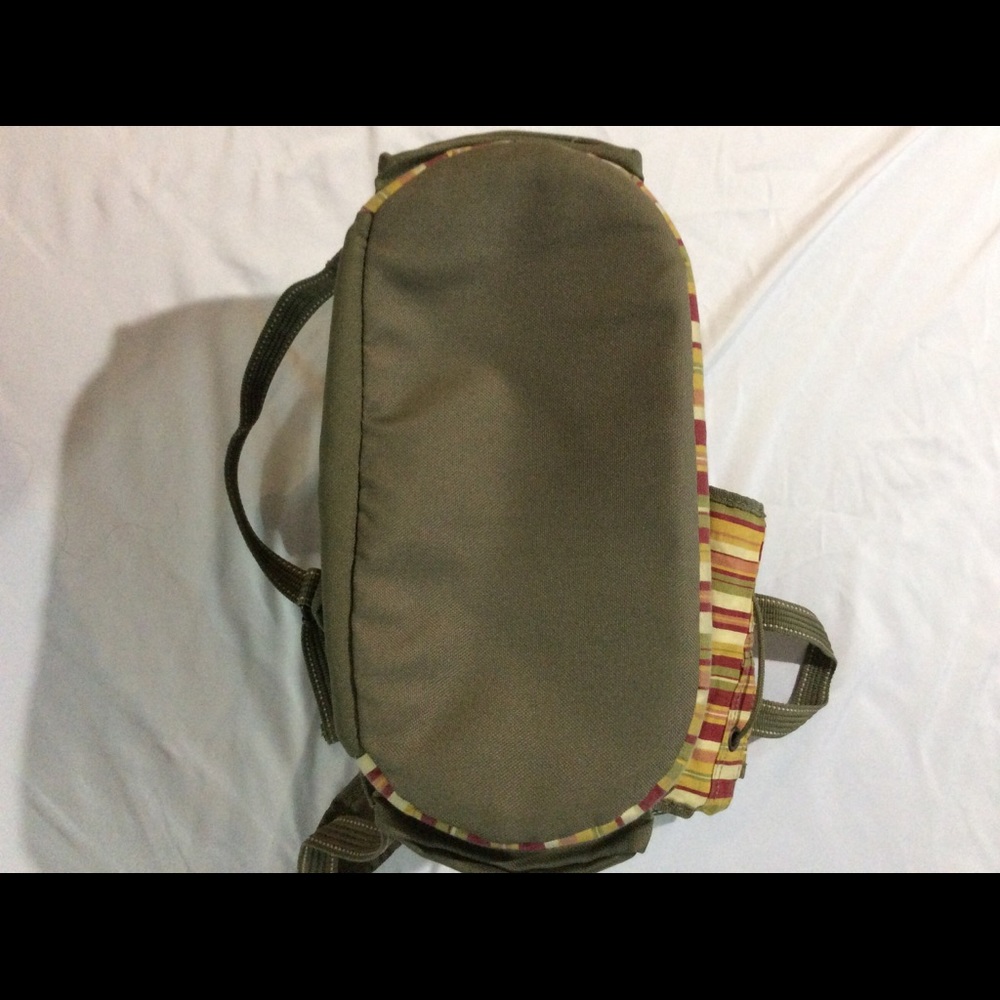 Picnic At Ascot insulated bag - Picture 3 of 5